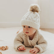 Winter White Pop Pom Pom Beanie Hat Baby & Kids: S (0-6 months)